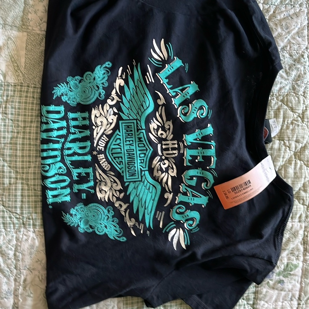 Large V-neck women’s Harley Davidson shirt Las Vegas new tags